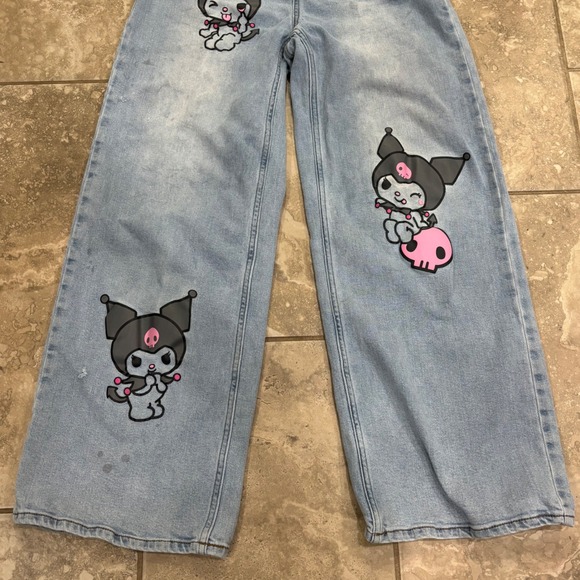 Kuromi Sanrio Wide Leg Jeans Light Wash Graphic Denim Pants Size 3 Womens - Picture 3 of 15